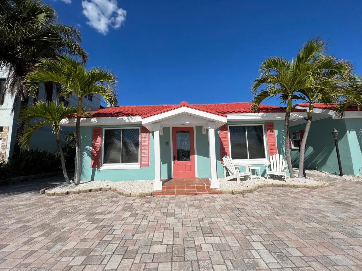 Готель Blue Waters Treasure Island Екстер'єр фото