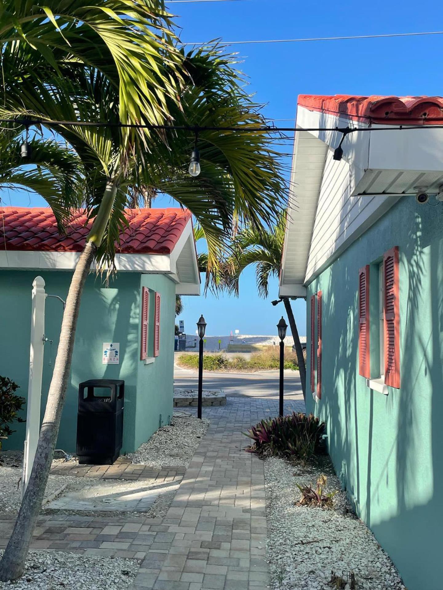 Готель Blue Waters Treasure Island Екстер'єр фото