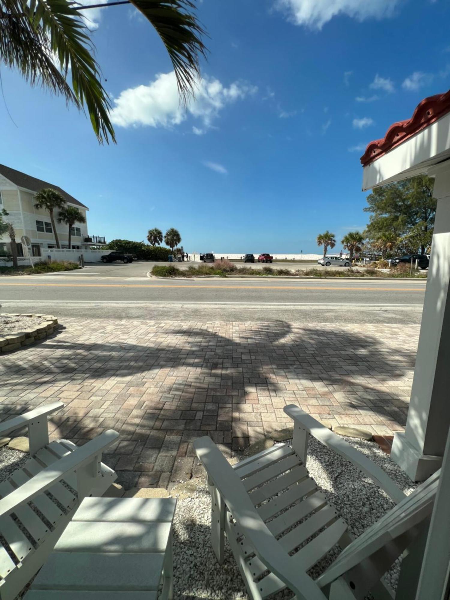 Готель Blue Waters Treasure Island Екстер'єр фото
